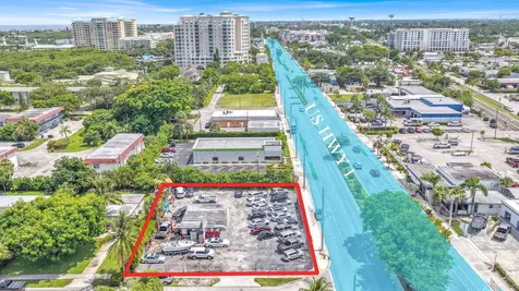724 N Federal Highway Boynton Beach FL