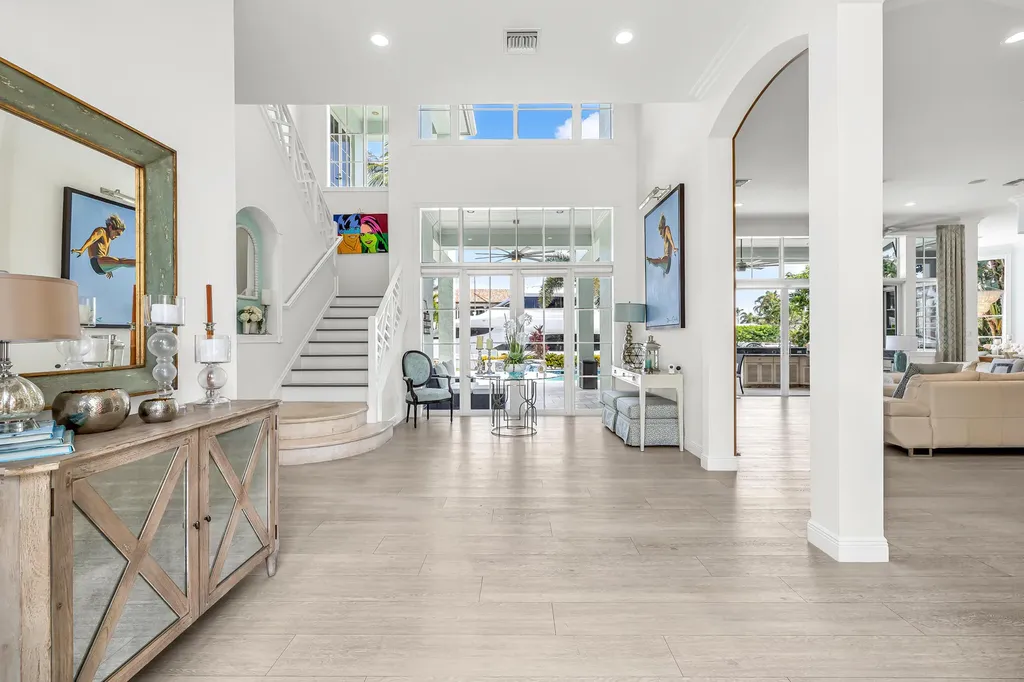 2409 NE 27th Street Lighthouse Point FL 33064