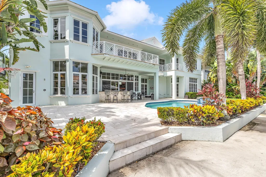 2409 NE 27th Street Lighthouse Point FL 33064