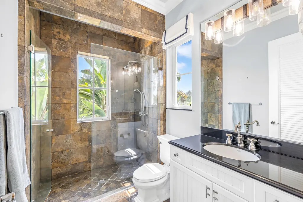 2409 NE 27th Street Lighthouse Point FL 33064