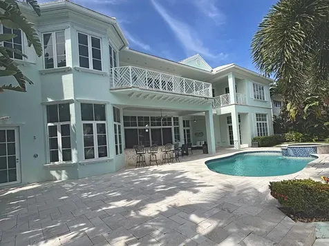 2409 NE 27th Street Lighthouse Point FL 33064