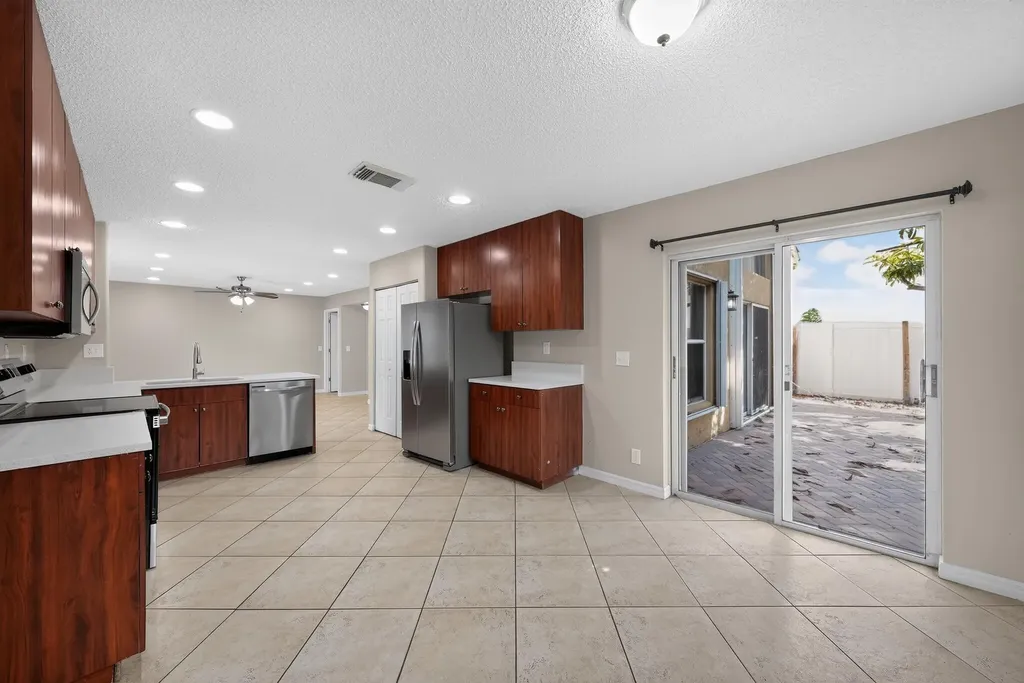 5287 SW 38th Way Fort Lauderdale FL 33312