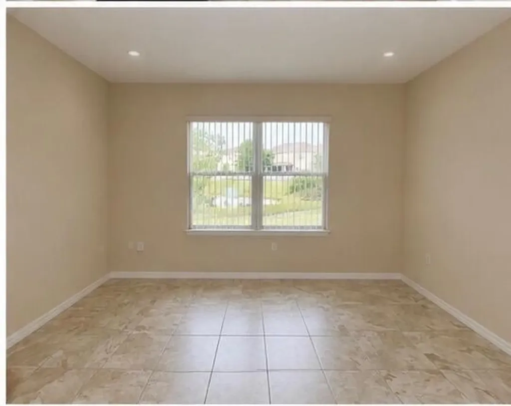 5332 NW Wisk Fern Circle Port St Lucie FL 34986