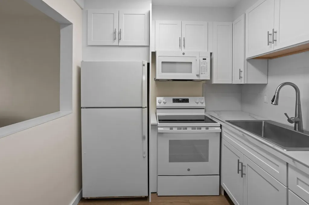 1980 Sunset Avenue Lake Worth Beach FL 33461