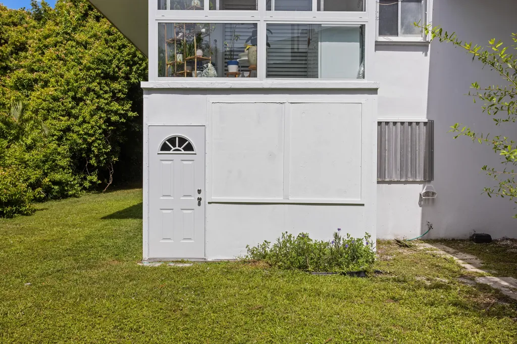 1980 Sunset Avenue Lake Worth Beach FL 33461