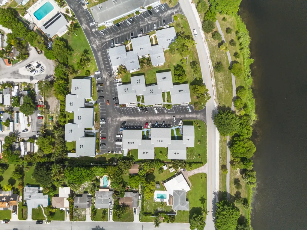 1980 Sunset Avenue Lake Worth Beach FL 33461