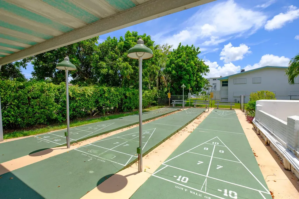 1980 Sunset Avenue Lake Worth Beach FL 33461