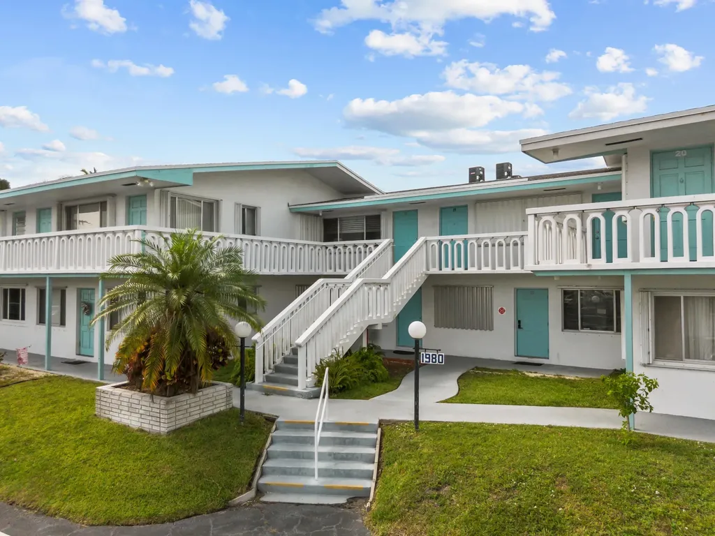1980 Sunset Avenue Lake Worth Beach FL 33461