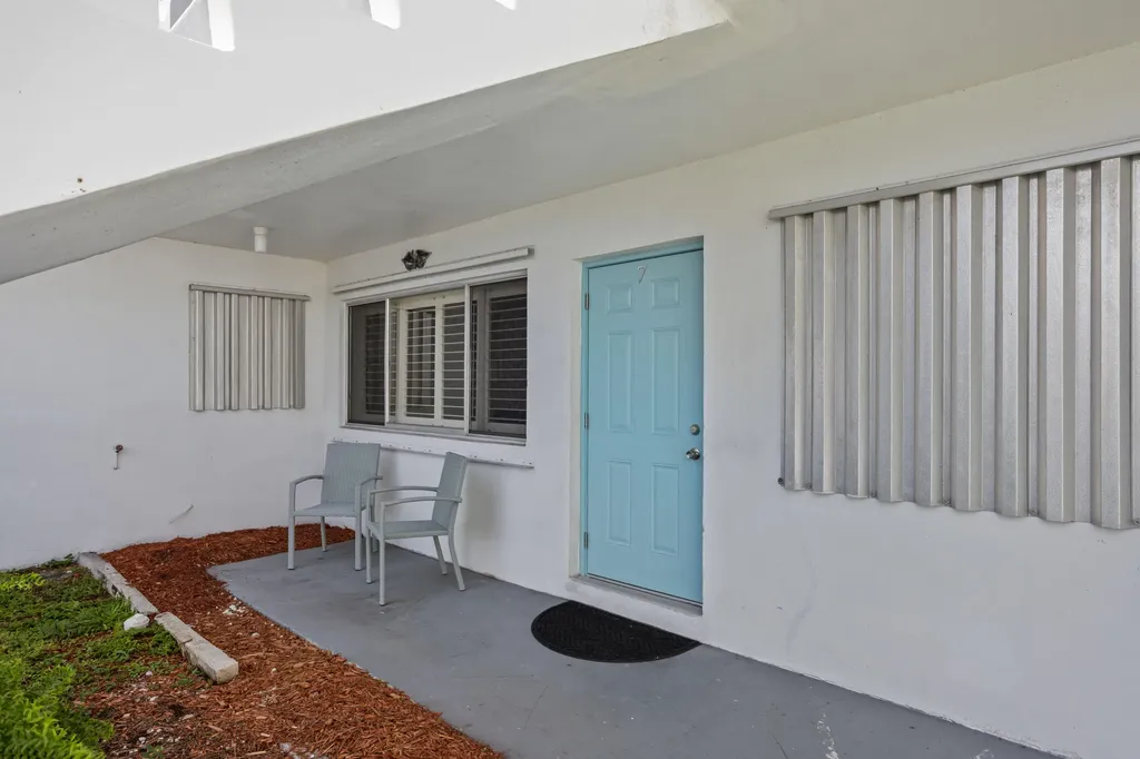 1980 Sunset Avenue Lake Worth Beach FL 33461