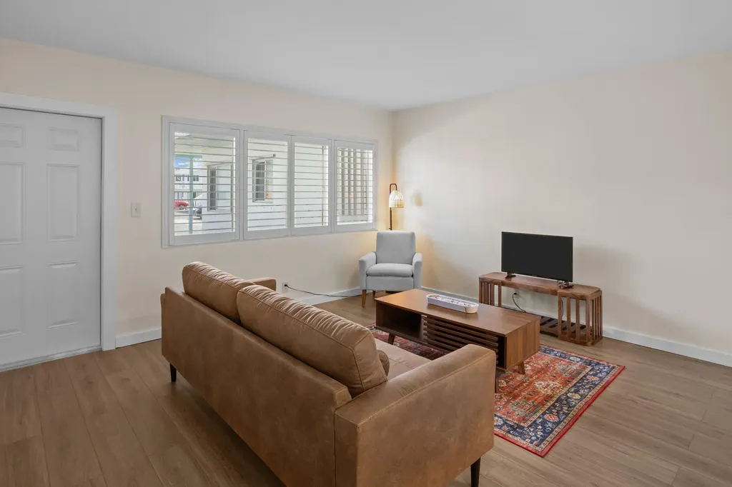1980 Sunset Avenue Lake Worth Beach FL 33461