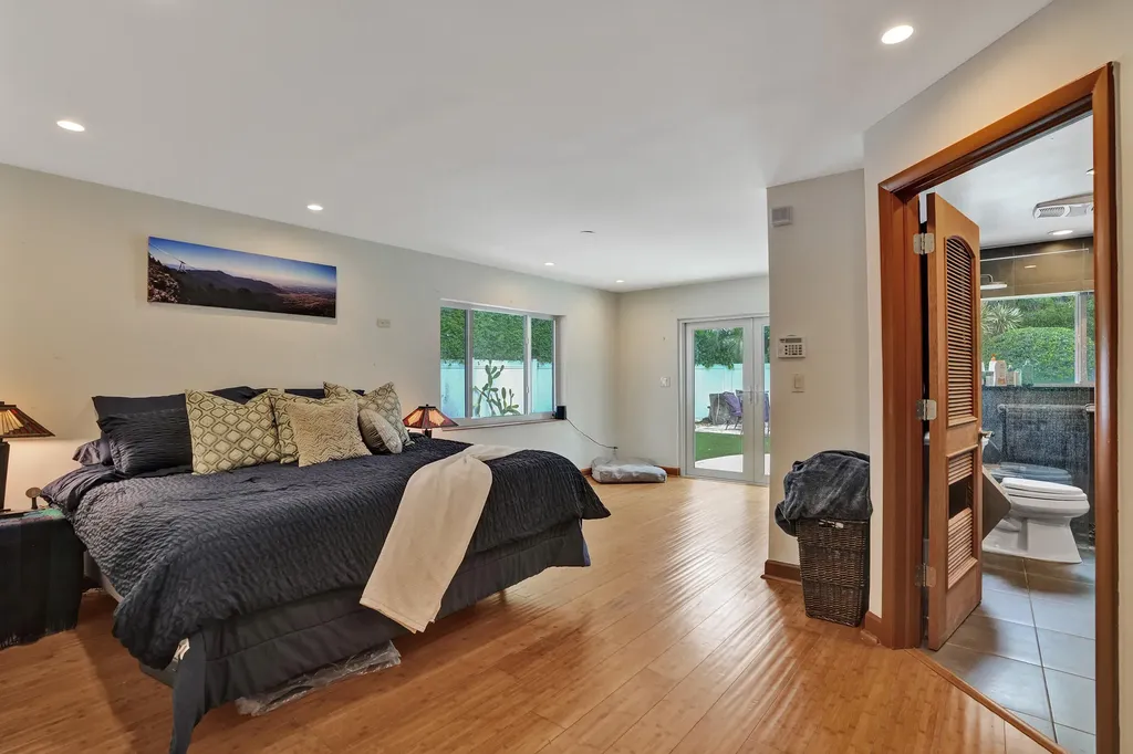 908 NE 16th Place Fort Lauderdale FL 33305