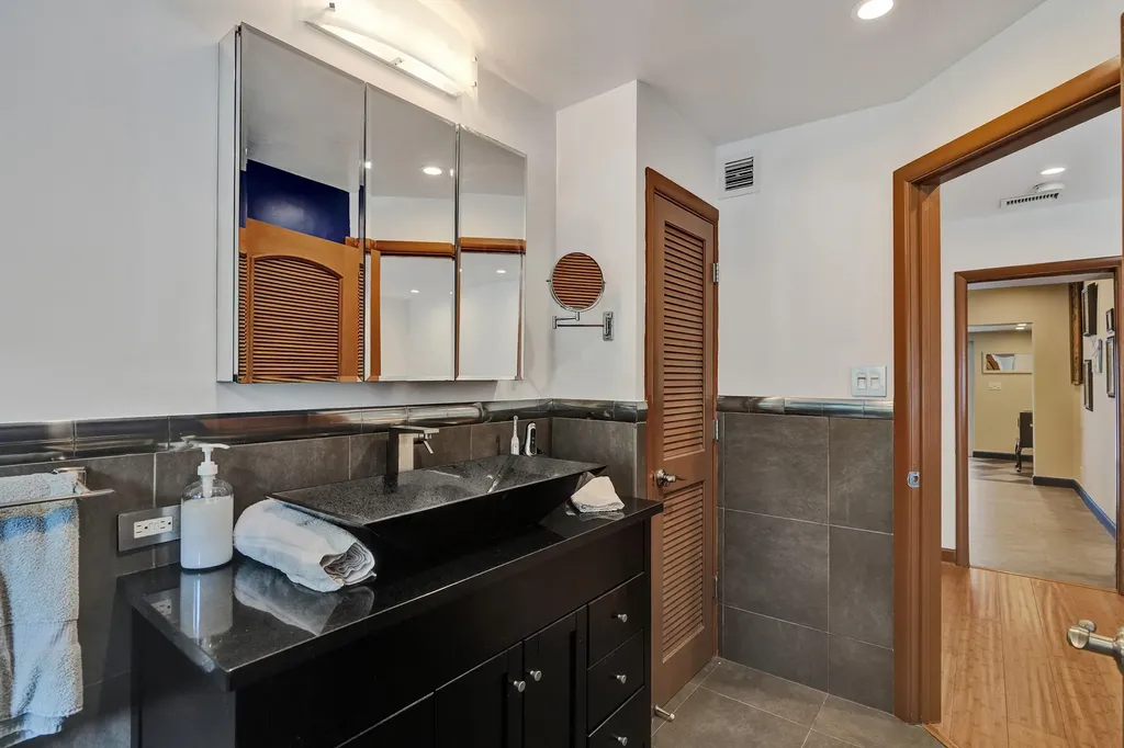 908 NE 16th Place Fort Lauderdale FL 33305