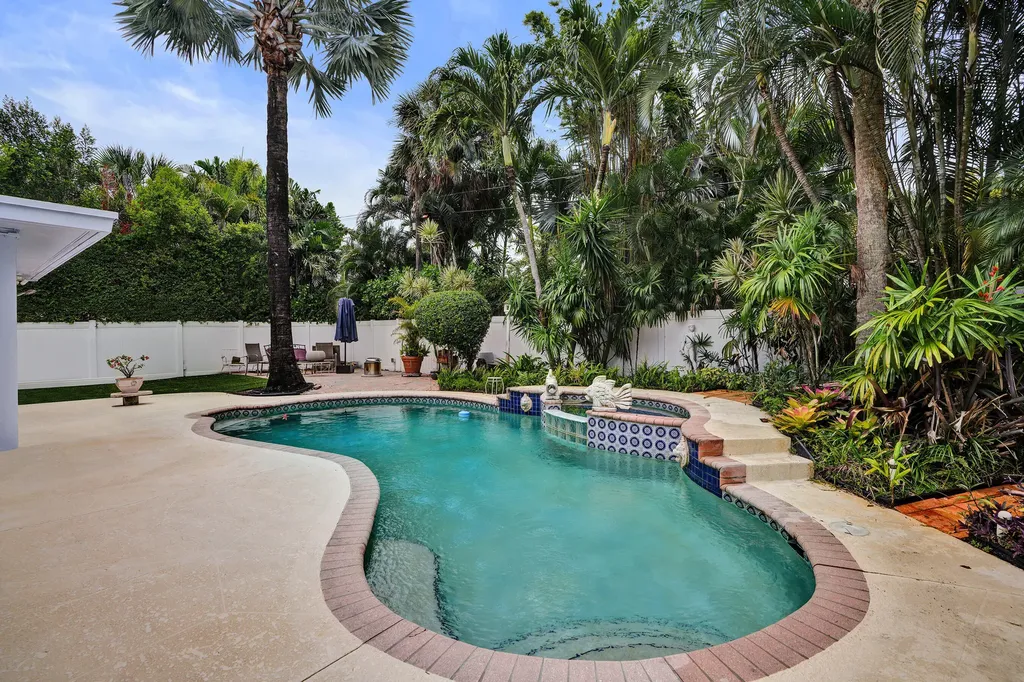 908 NE 16th Place Fort Lauderdale FL 33305