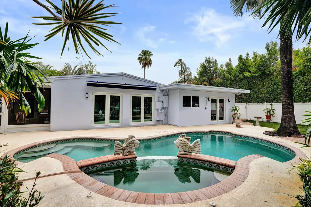 908 NE 16th Place Fort Lauderdale FL 33305