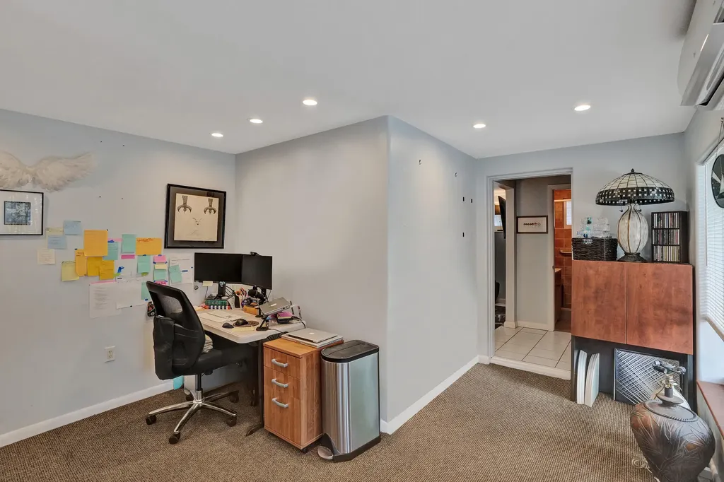 908 NE 16th Place Fort Lauderdale FL 33305