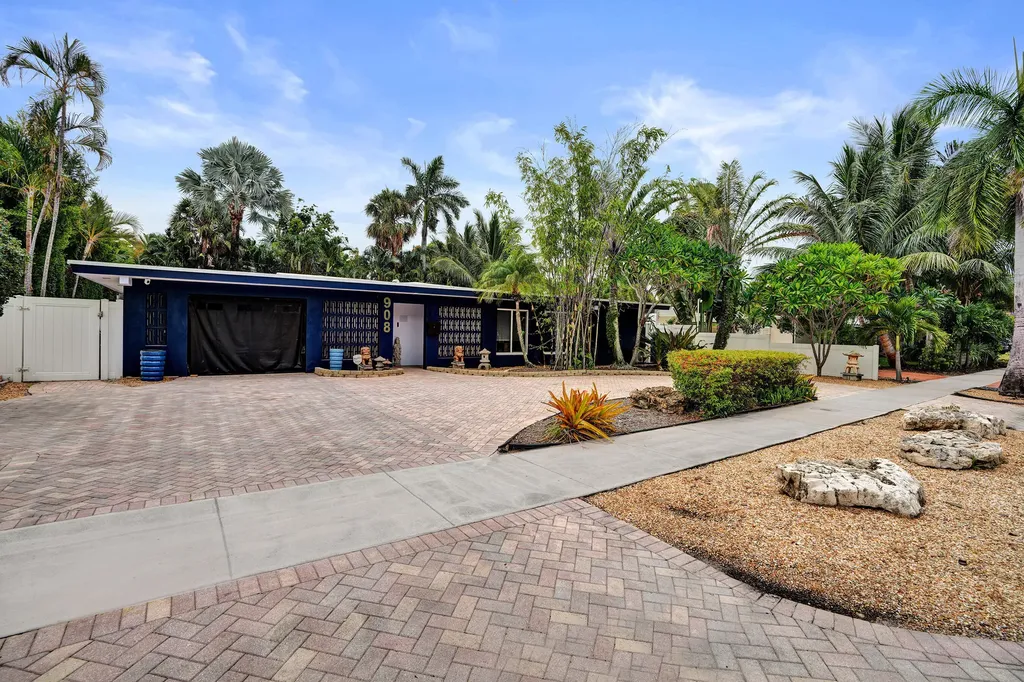 908 NE 16th Place Fort Lauderdale FL 33305