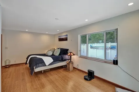 908 NE 16th Place Fort Lauderdale FL 33305