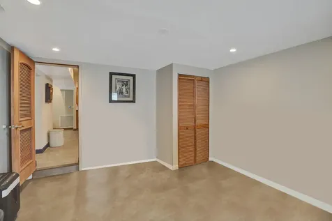 908 NE 16th Place Fort Lauderdale FL 33305