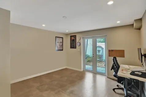 908 NE 16th Place Fort Lauderdale FL 33305
