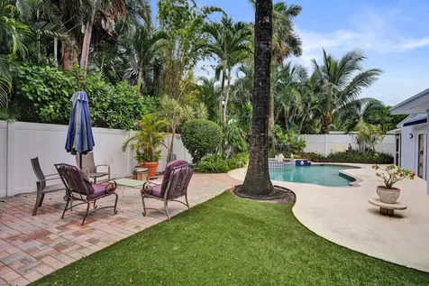 908 NE 16th Place Fort Lauderdale FL 33305