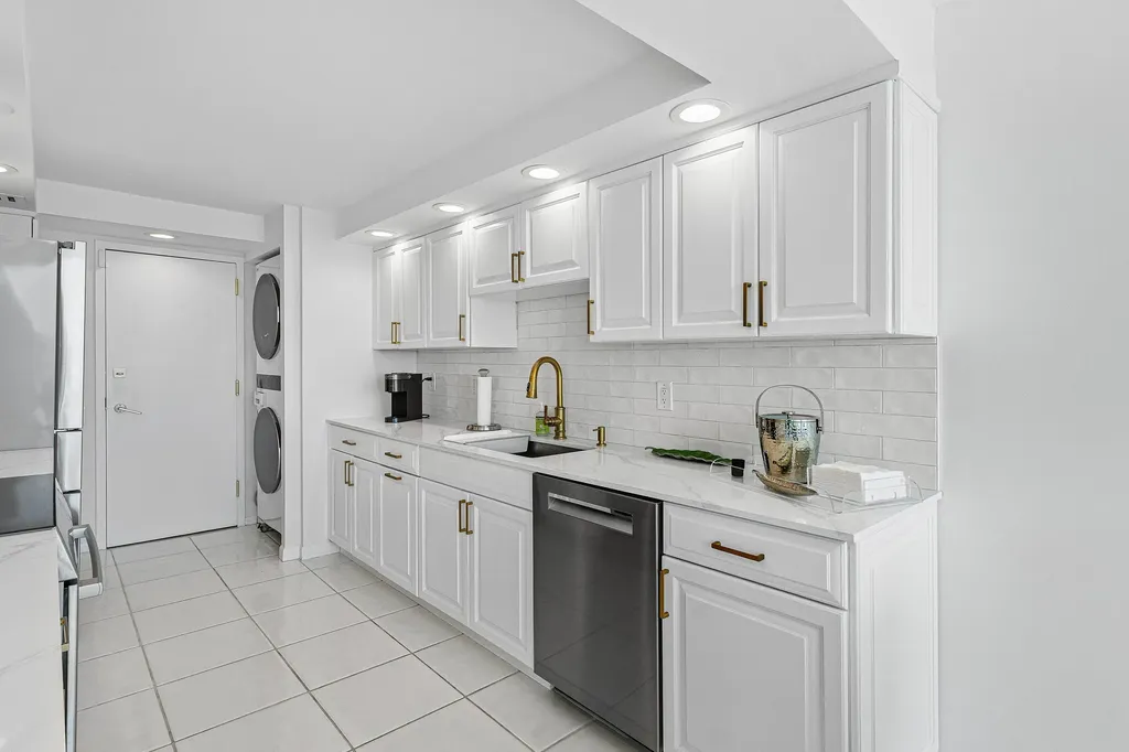 250 S Ocean Boulevard Boca Raton FL 33432