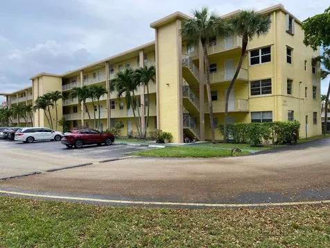 9949 Sandalfoot Boulevard Boca Raton FL 33428
