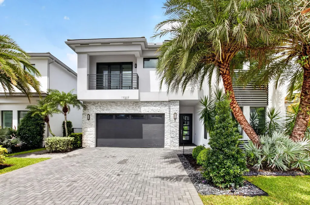 17237 Windy Pointe Lane Boca Raton FL 33496