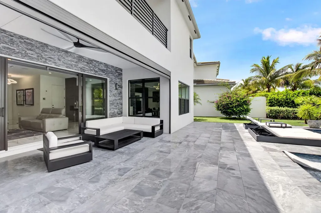 17237 Windy Pointe Lane Boca Raton FL 33496