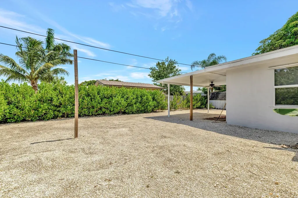 1894 SE Lafayette Street Stuart FL 34997