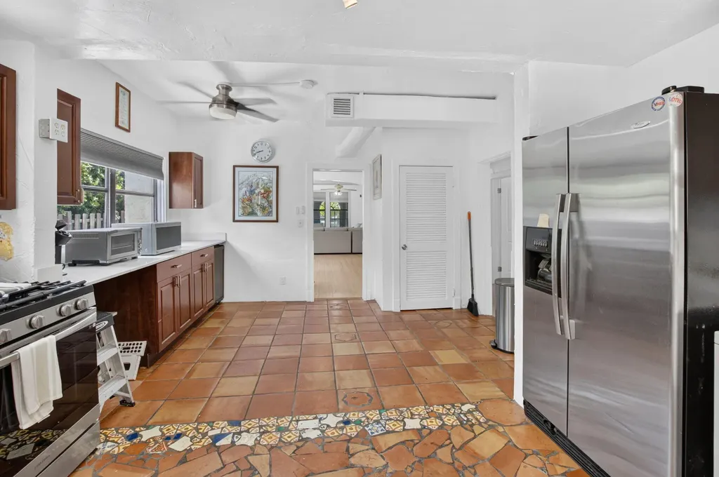 806 NE 2nd Avenue Delray Beach FL 33444