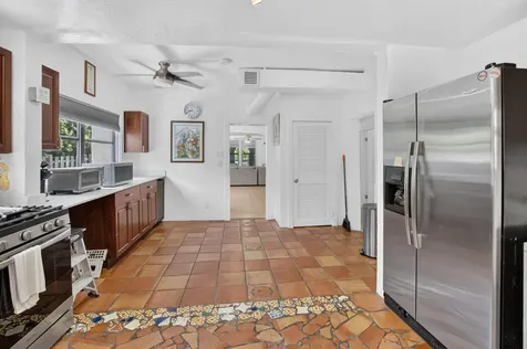 806 NE 2nd Avenue Delray Beach FL 33444