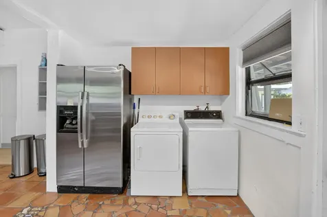 806 NE 2nd Avenue Delray Beach FL 33444