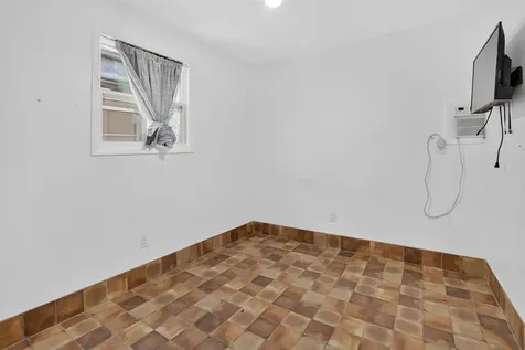 806 NE 2nd Avenue Delray Beach FL 33444
