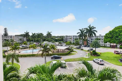 4028 Hythe B Boca Raton FL 33434