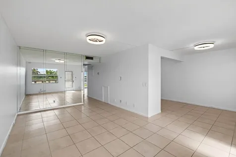 4028 Hythe B Boca Raton FL 33434