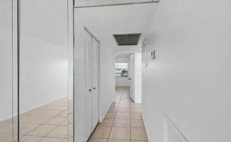 4028 Hythe B Boca Raton FL 33434