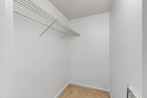 4028 Hythe B Boca Raton FL 33434