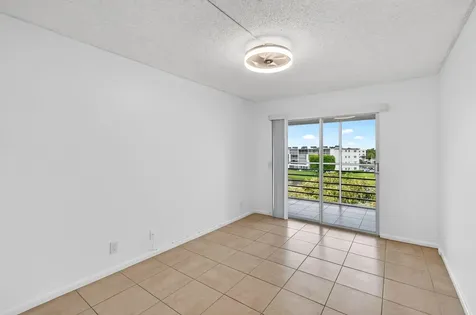 4028 Hythe B Boca Raton FL 33434