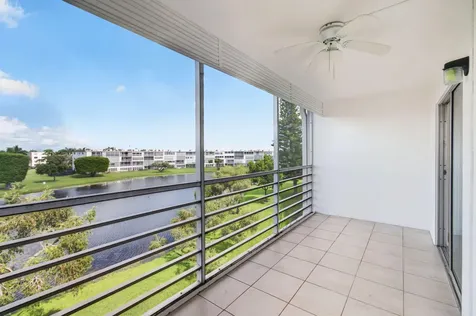4028 Hythe B Boca Raton FL 33434