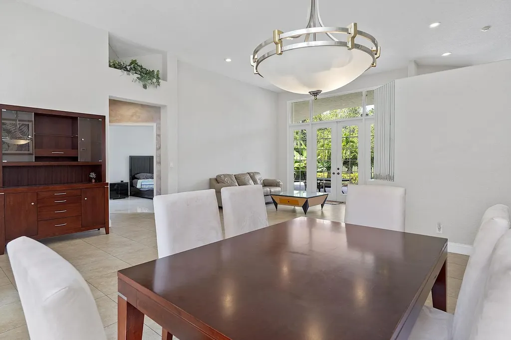 875 Bayside Lane Weston FL 33326