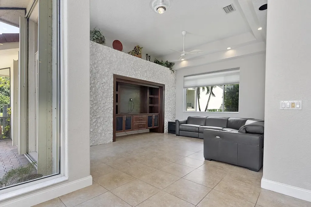 875 Bayside Lane Weston FL 33326