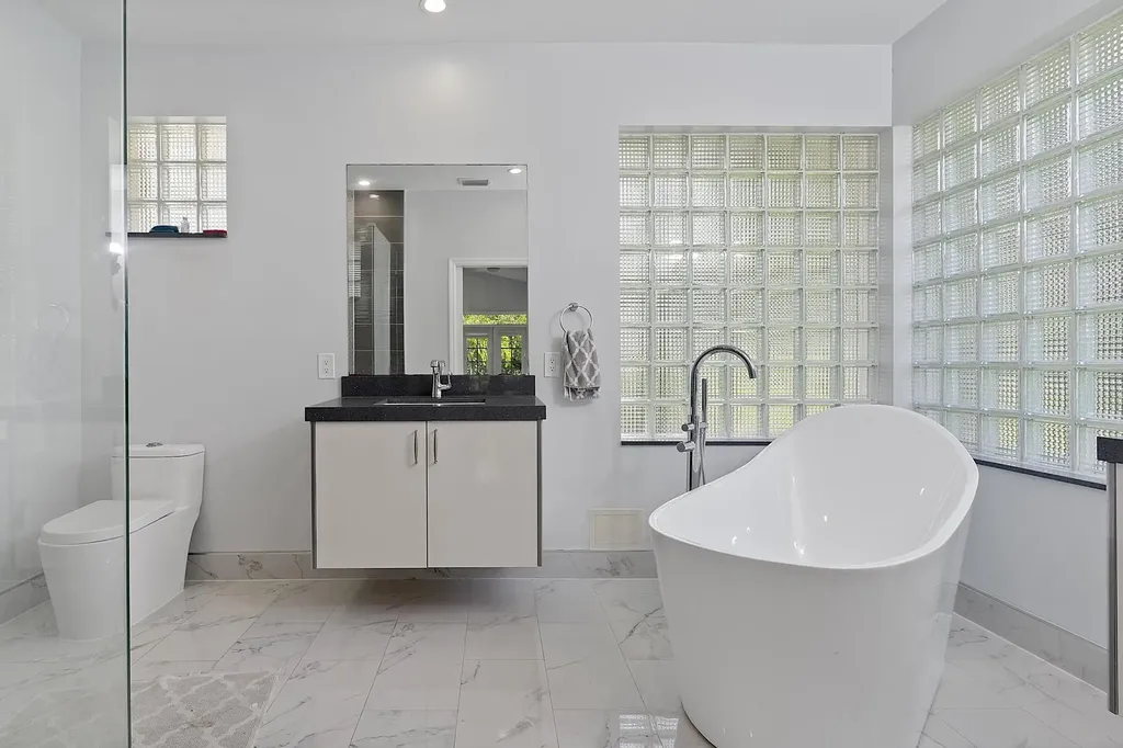875 Bayside Lane Weston FL 33326