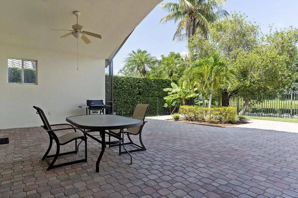 875 Bayside Lane Weston FL 33326