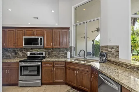 875 Bayside Lane Weston FL 33326