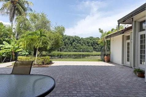 875 Bayside Lane Weston FL 33326
