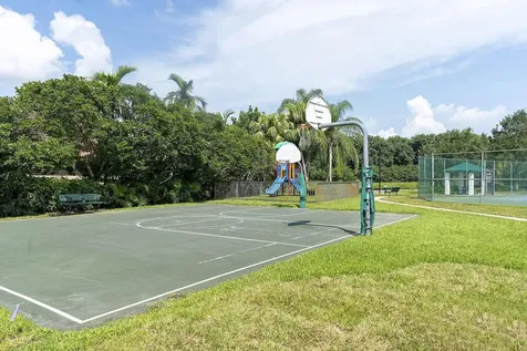 875 Bayside Lane Weston FL 33326