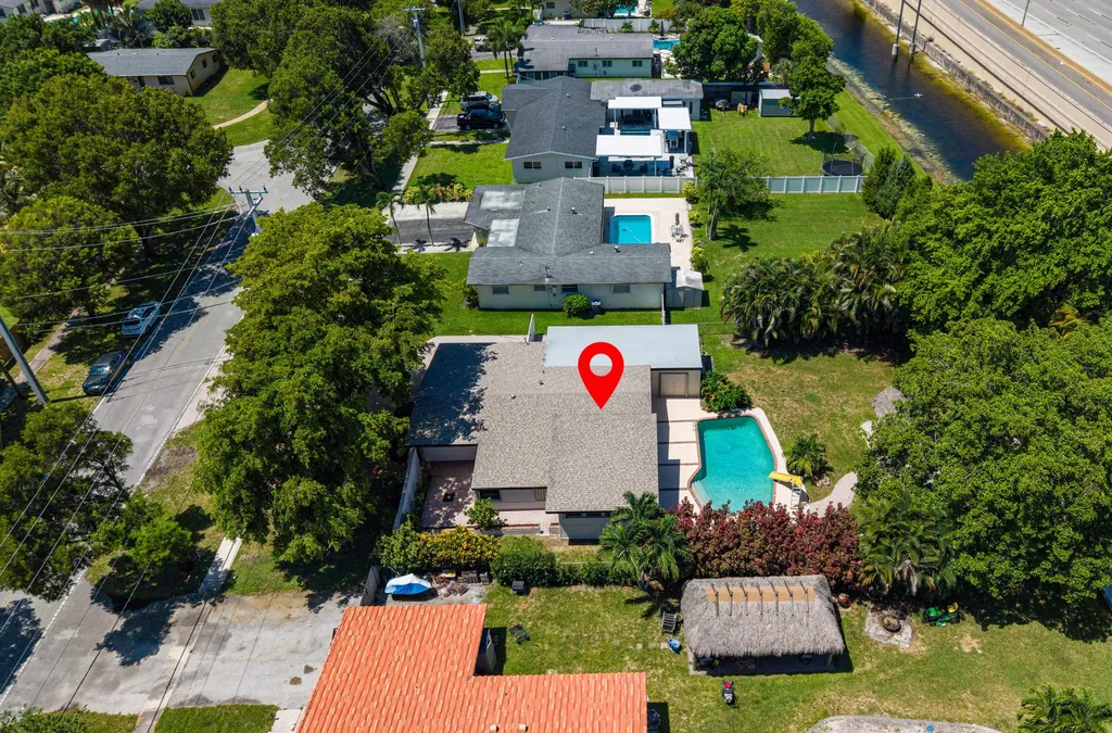 880 E Acre Drive Plantation FL 33317