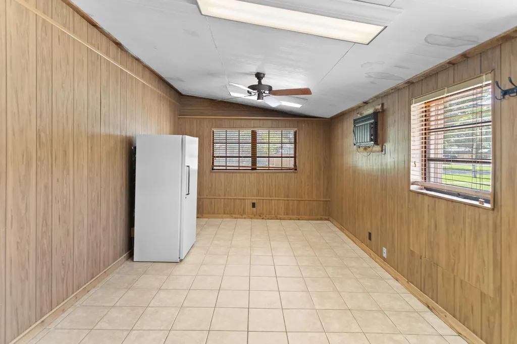 880 E Acre Drive Plantation FL 33317