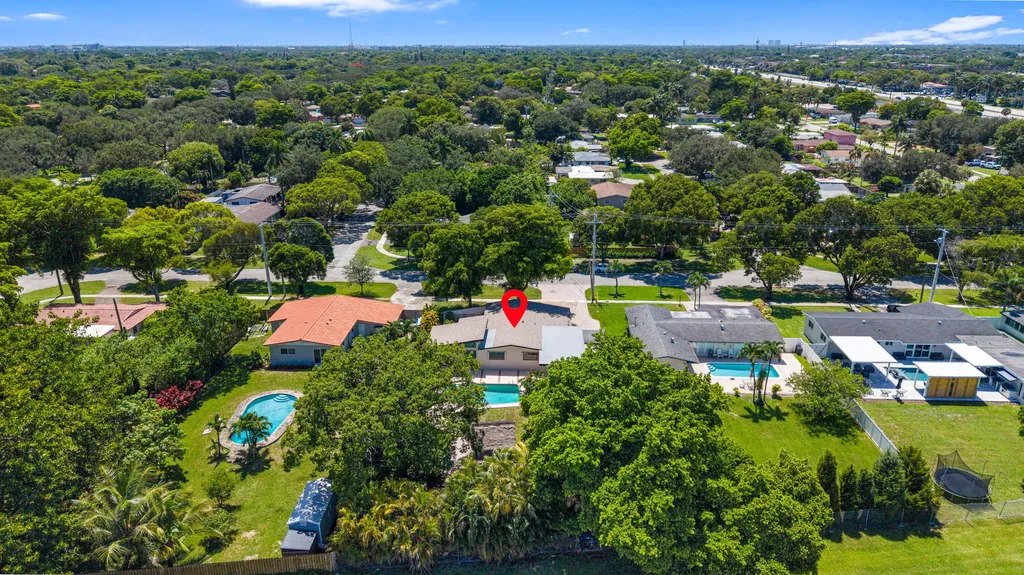 880 E Acre Drive Plantation FL 33317