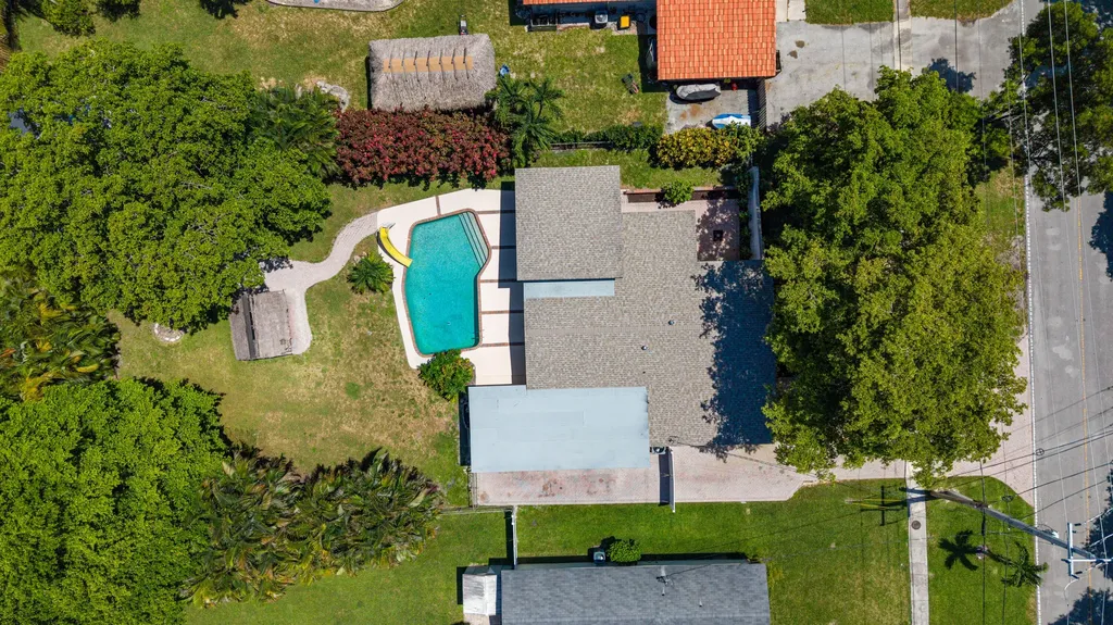 880 E Acre Drive Plantation FL 33317